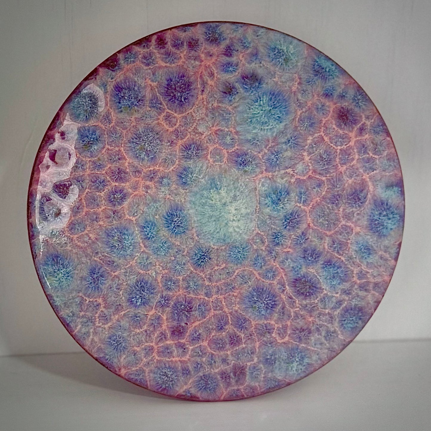 Small pedestal plate